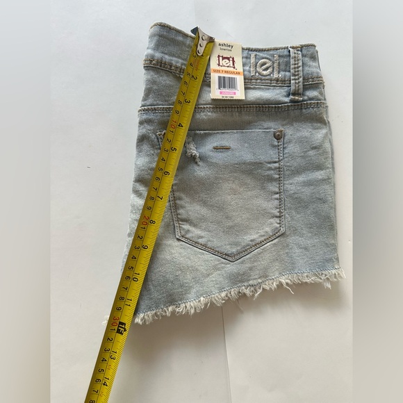 Lei kids  Embroidered Light Blue Jean Shorts - Picture 6 of 7